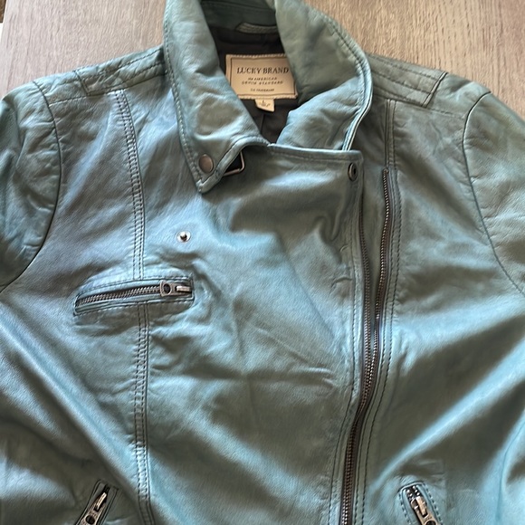 Lucky Brand leather jacket Style 7w30606 green gently used - Picture 6 of 7